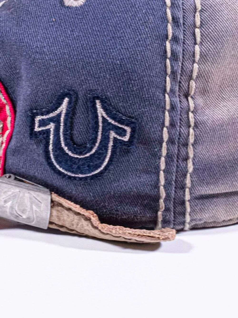 True Religion Jeans Los Angeles Distressed Hat Cap Red Y2K Horseshoe